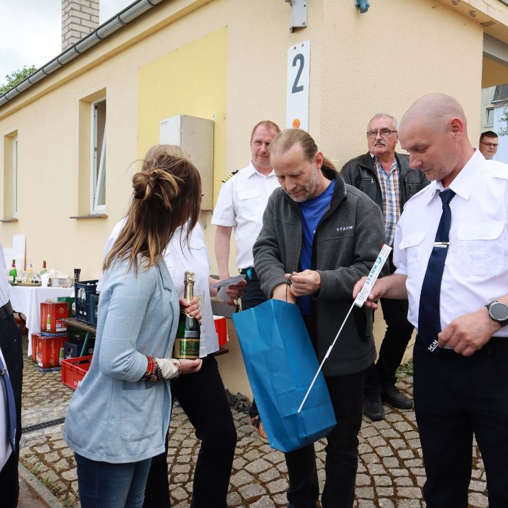 E-Fähre Elbnixe in Strehla: Wenn STAMM eine ganze Fähre unter Strom setzt